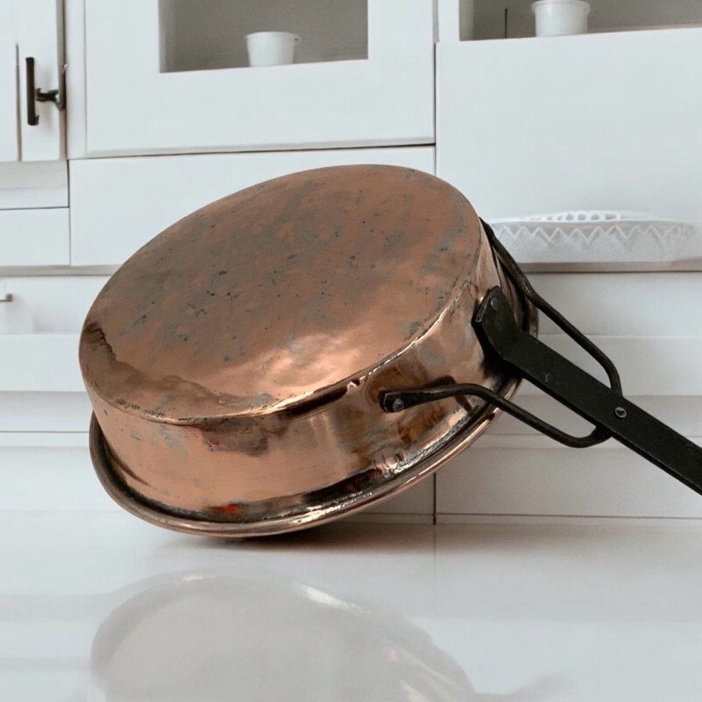 Antique c1800s Rustic Thick Copper Sauté Pan, Long Hand Forged Iron Handle - Picture 5 of 10